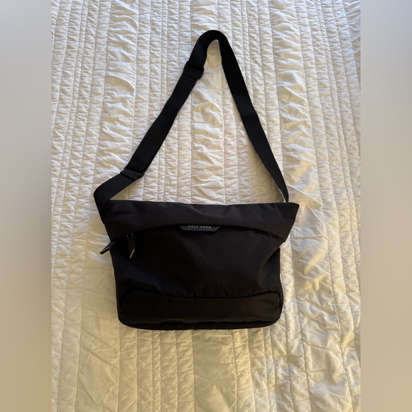 Cole Hann Field Day Sling Bag - Picture 4 of 11